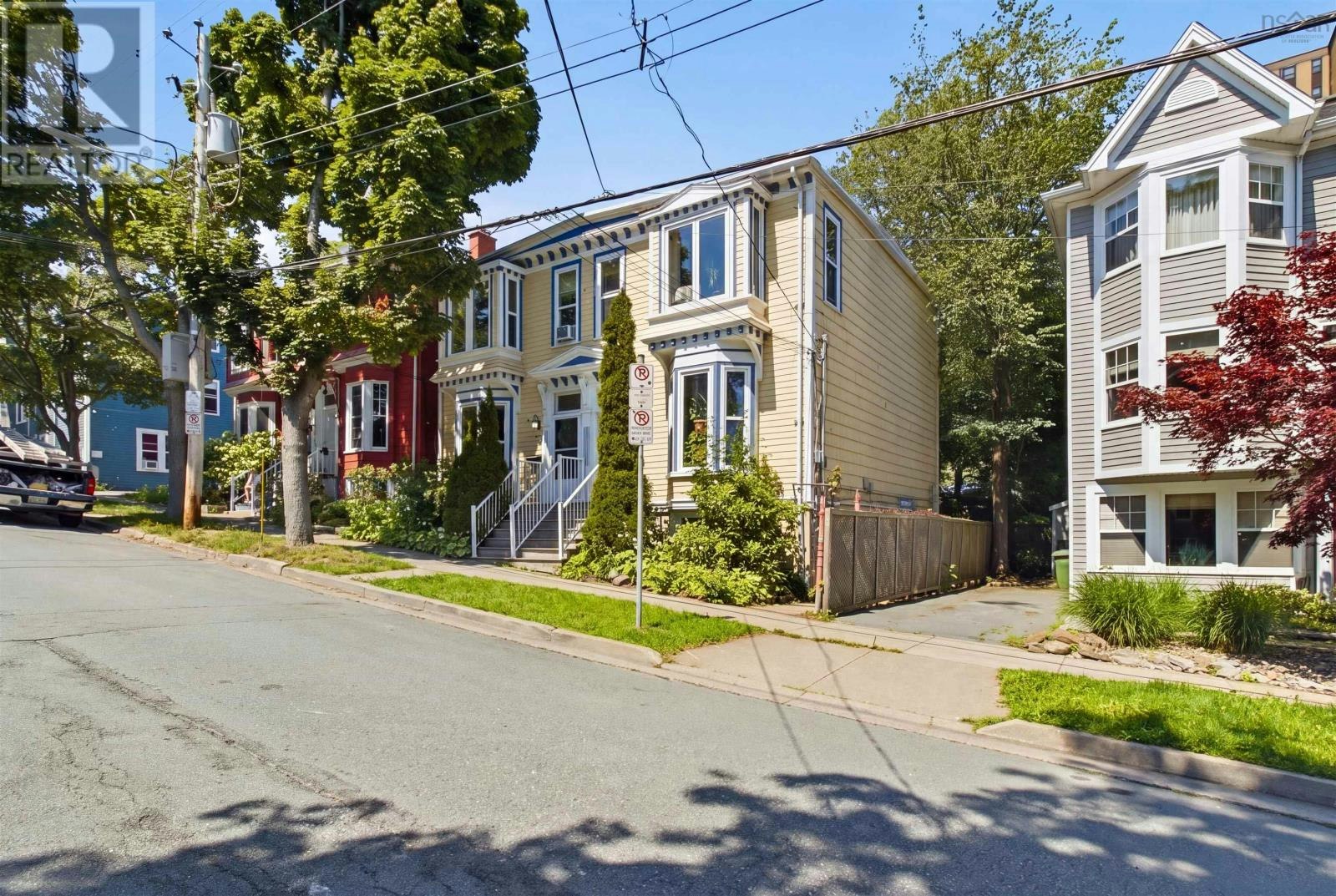 5271 Harvey Street, Halifax, NS, B3J 1A8