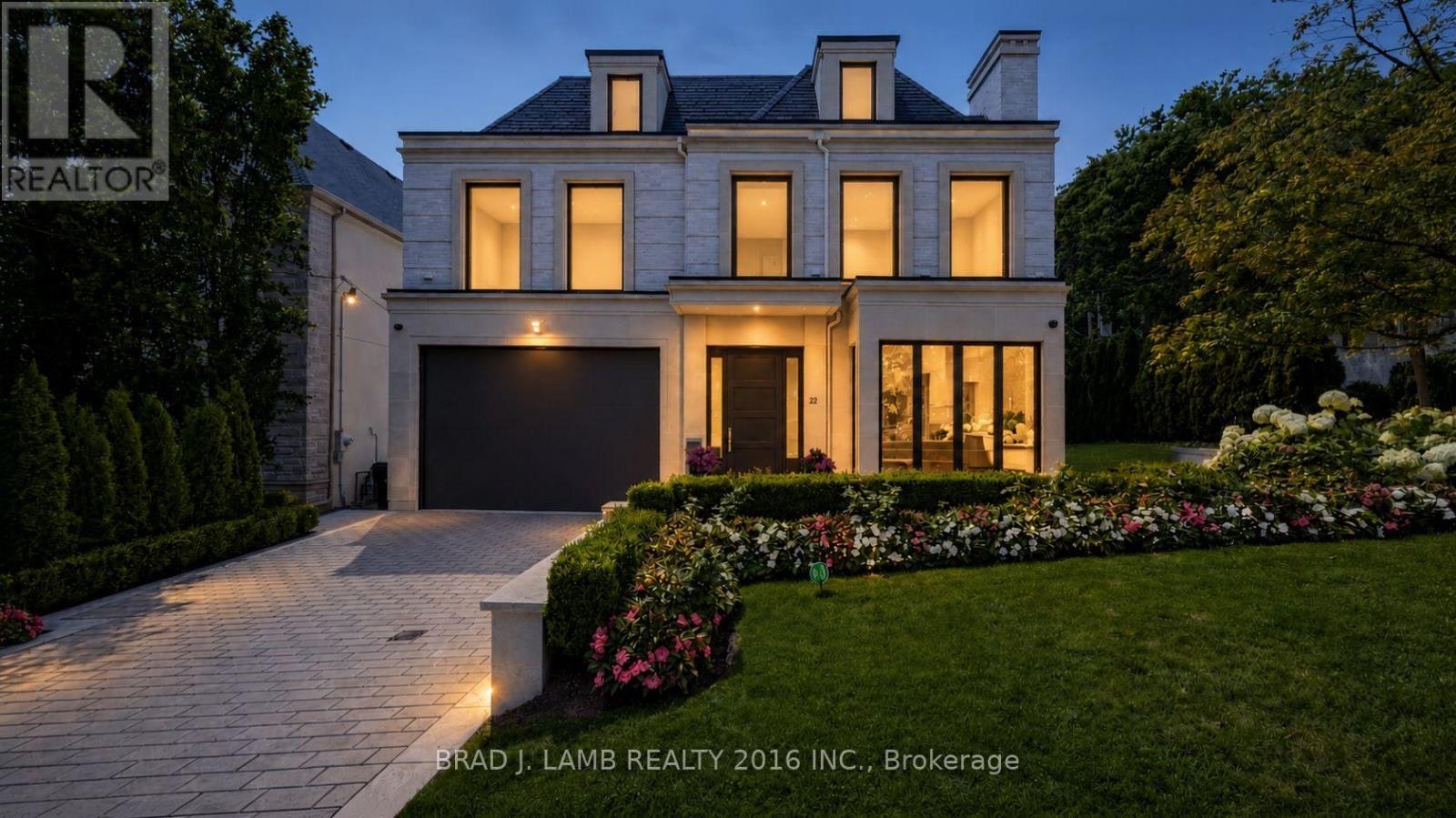 22 Glenayr Road, Toronto, ON, M5P 3B8
