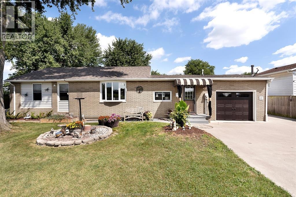 78 3 Road West, Kingsville, ON, N9Y 3A2