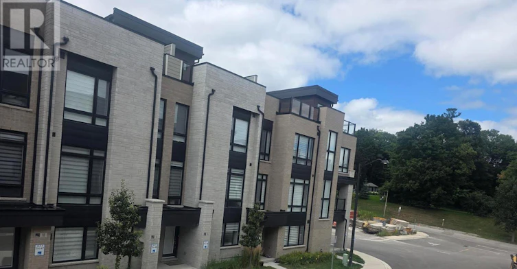19 Credit Lane, Richmond Hill, ON, L4E 1G9 - 4