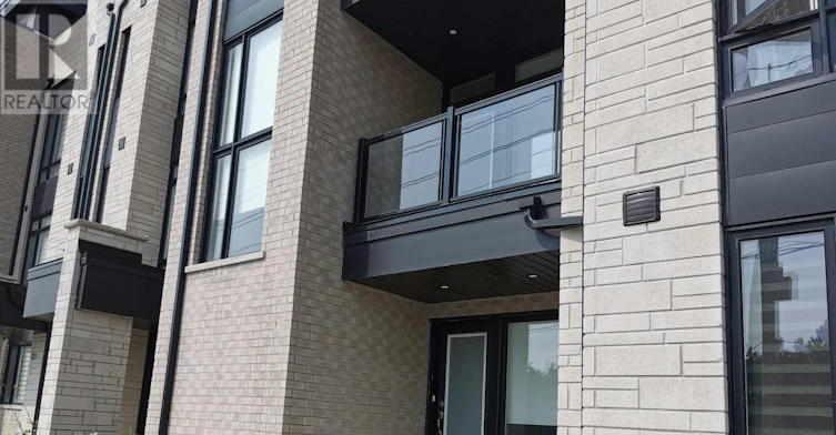 19 Credit Lane, Richmond Hill, ON, L4E 1G9 - 2
