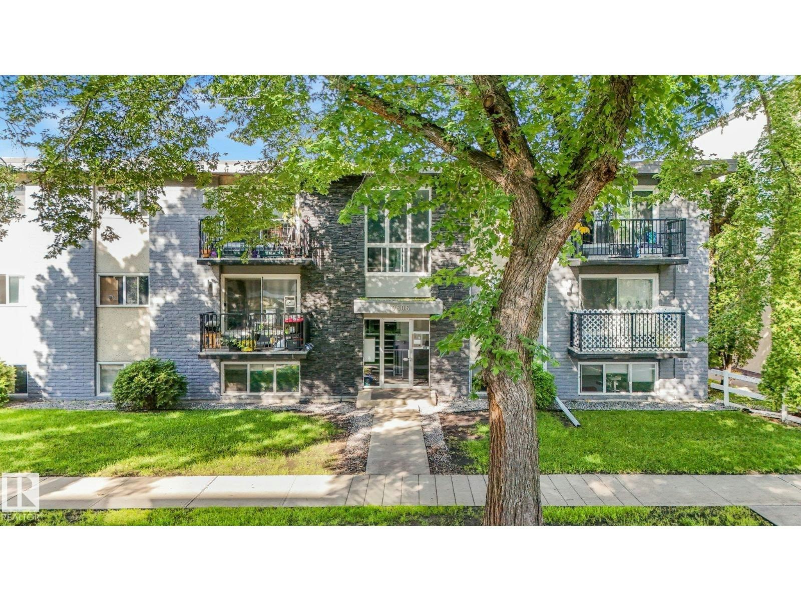 205-10606 123 Street NW, Edmonton, AB, T5N 1P2