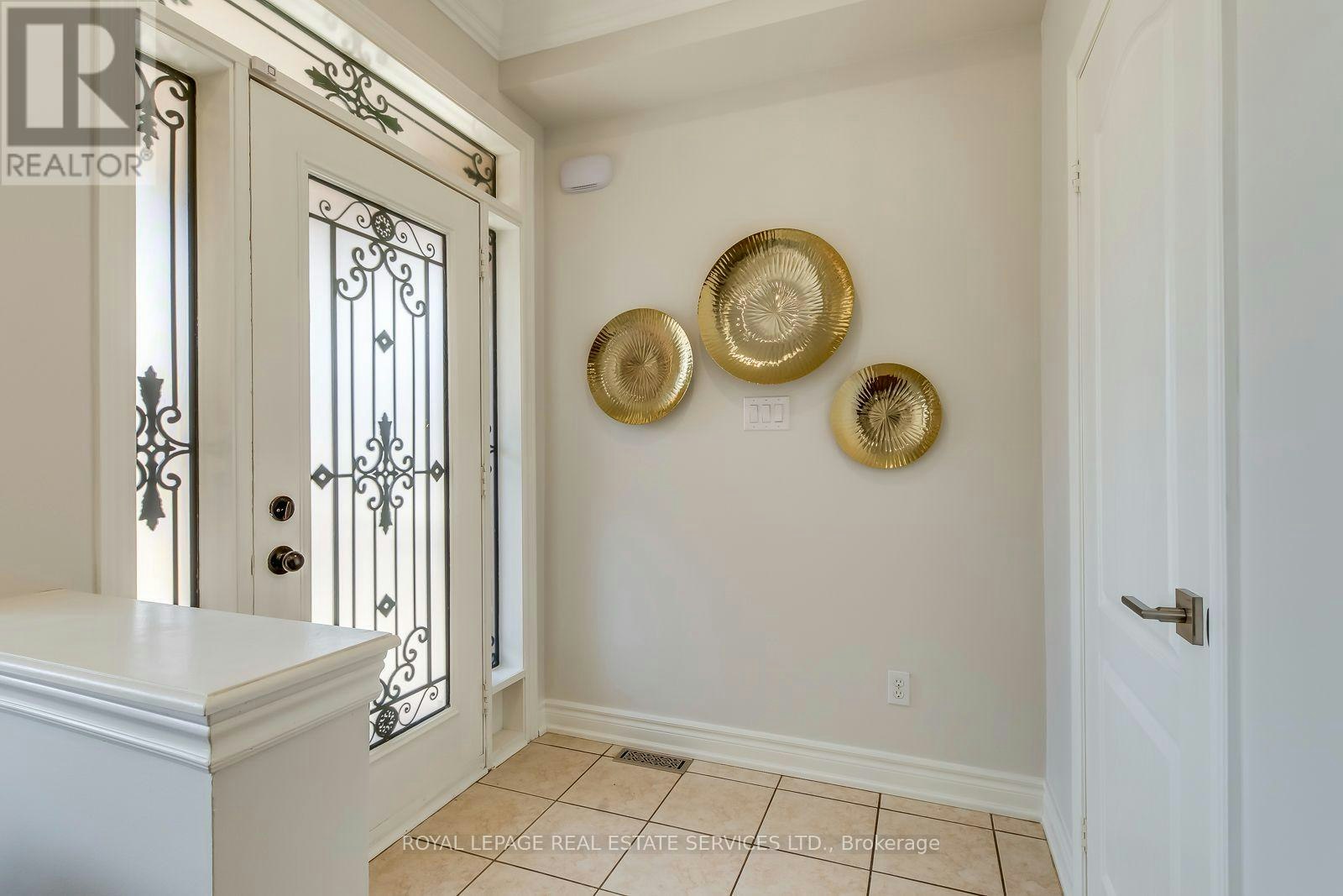 303 Burloak Drive, Burlington, ON, L6L 6T6 - 5