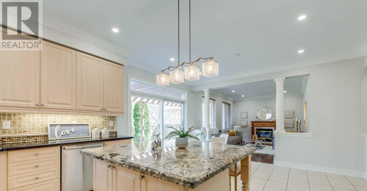 303 Burloak Drive, Burlington, ON, L6L 6T6 - 23