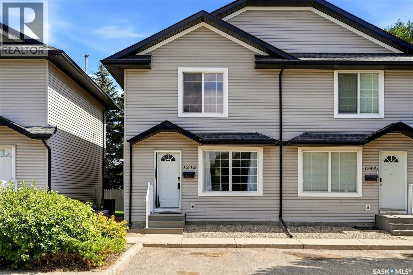 1242 Wessex Place, Regina, SK, S4N 7S2