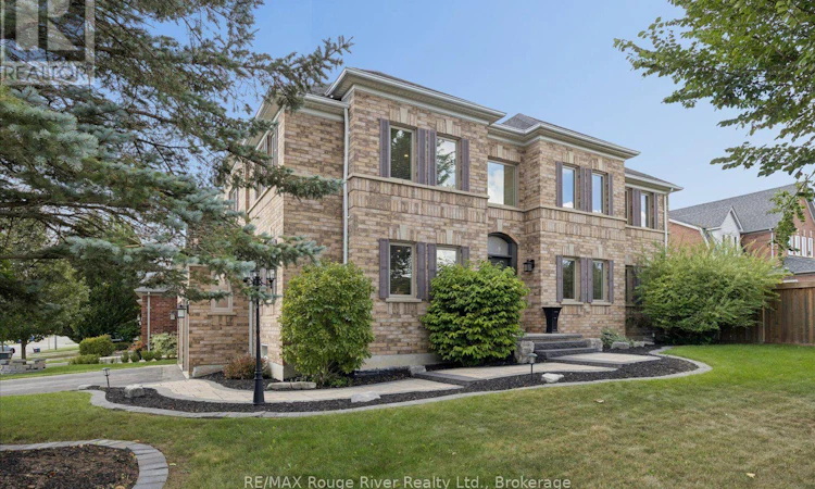 10 Windbreak Crescent