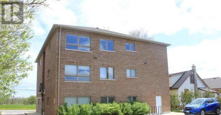 3-1418 Simcoe Street S, Oshawa, ON, L1H 4M4 - 2