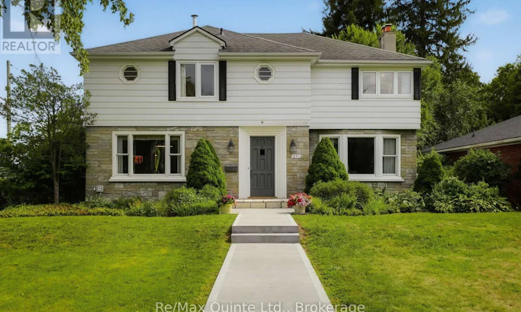 271 Bridge Street EAST