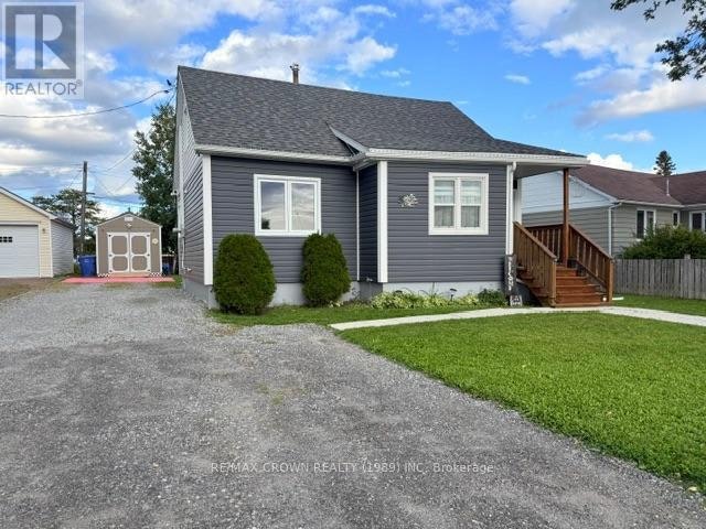 13 Oak Street, Kapuskasing, ON, P5N 2A1