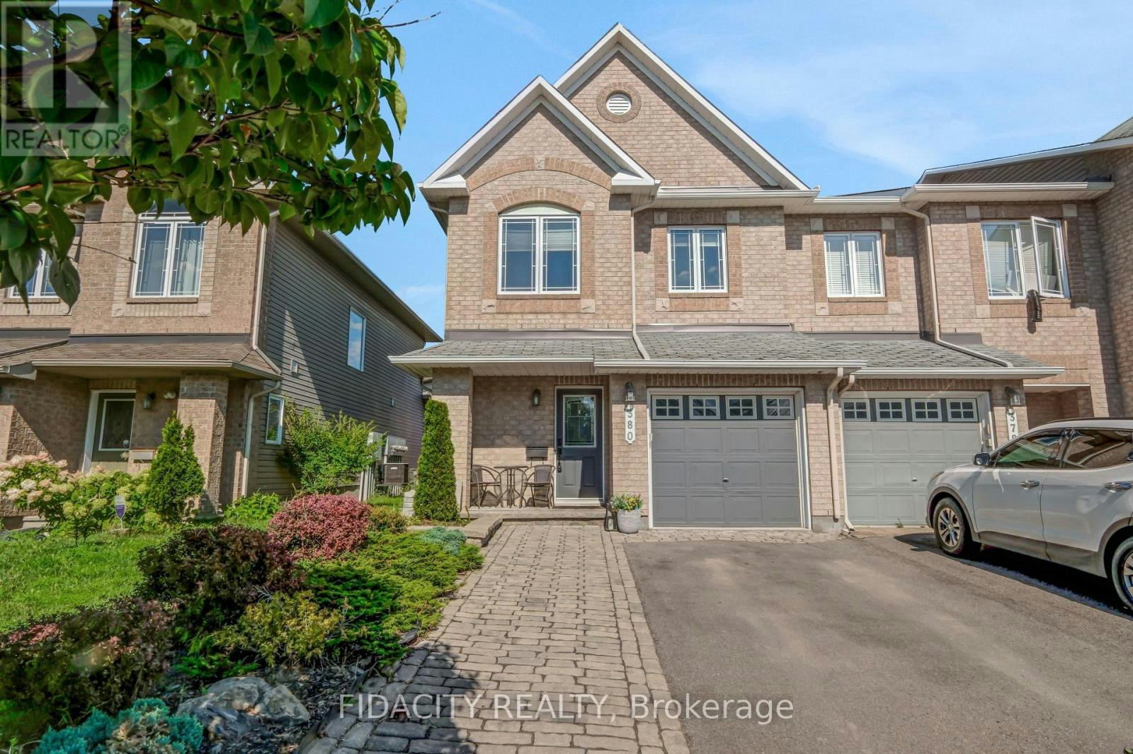 380 Goldenbrook Way, Ottawa, ON, K4A 0K7