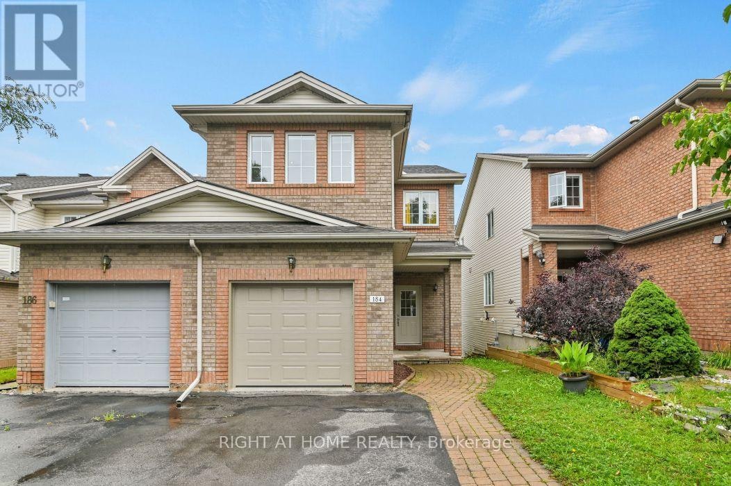 184 Carwood Circle, Ottawa, ON, K1K 4V4