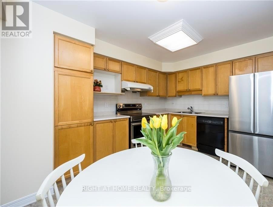 21 Grenadier Way, Ottawa, ON, K2J 4L3 - 9