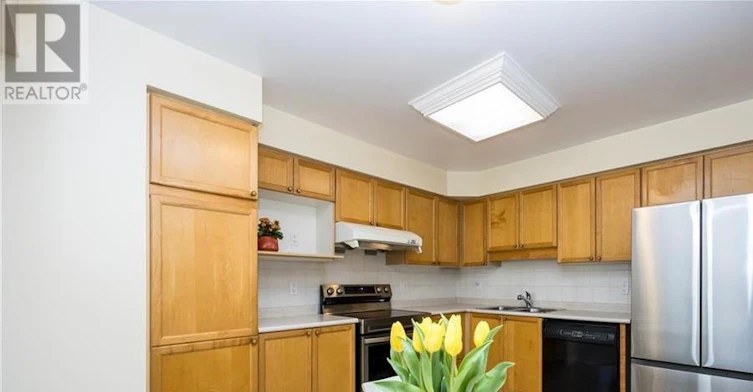 21 Grenadier Way, Ottawa, ON, K2J 4L3 - 9
