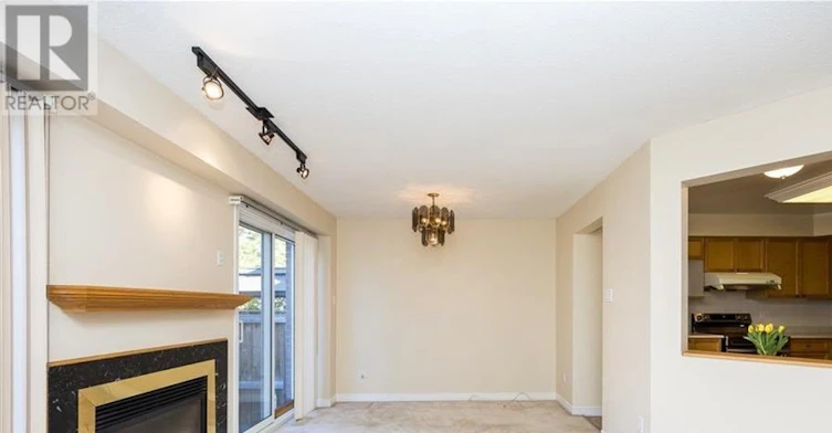 21 Grenadier Way, Ottawa, ON, K2J 4L3 - 11