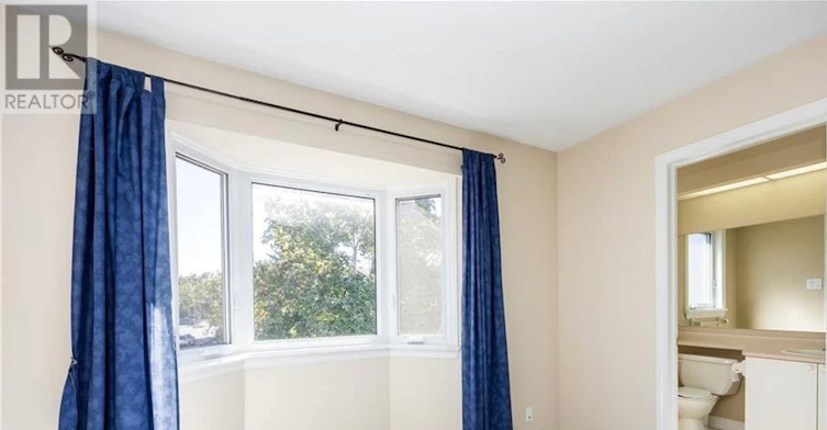 21 Grenadier Way, Ottawa, ON, K2J 4L3 - 16