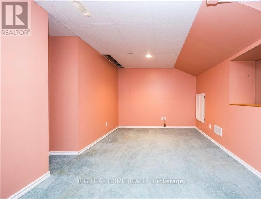 21 Grenadier Way, Ottawa, ON, K2J 4L3 - 23