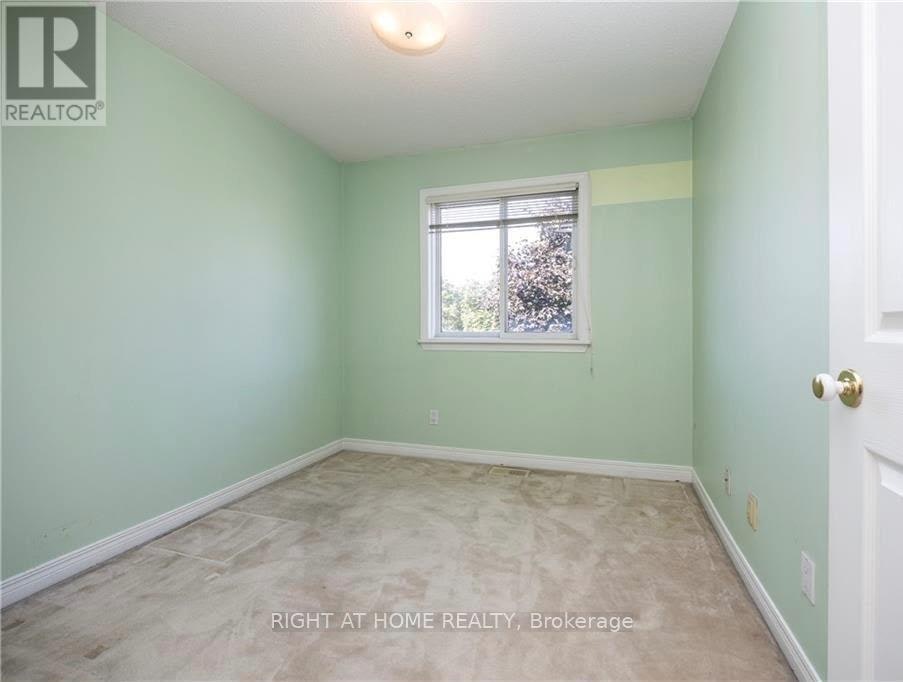 21 Grenadier Way, Ottawa, ON, K2J 4L3 - 18