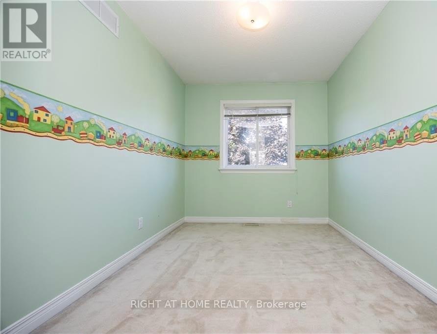 21 Grenadier Way, Ottawa, ON, K2J 4L3 - 21