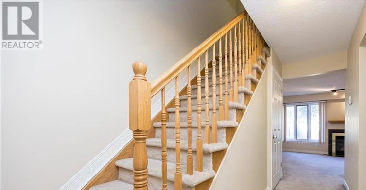 21 Grenadier Way, Ottawa, ON, K2J 4L3 - 4