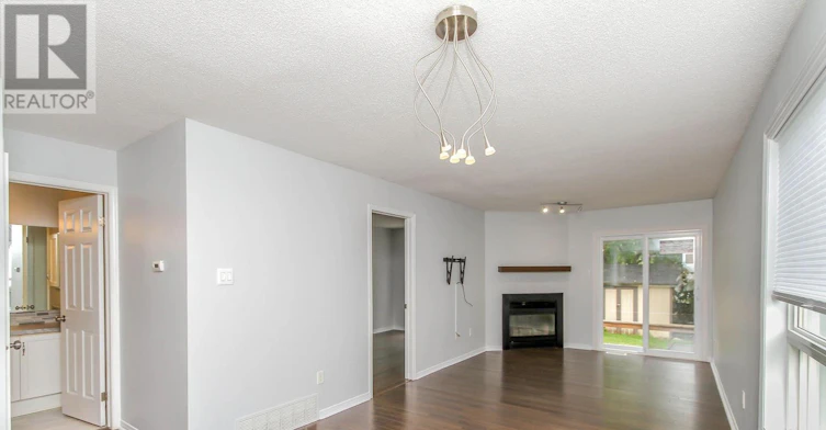 25 Wildpine Court, Ottawa, ON, K2S 1C6 - 5