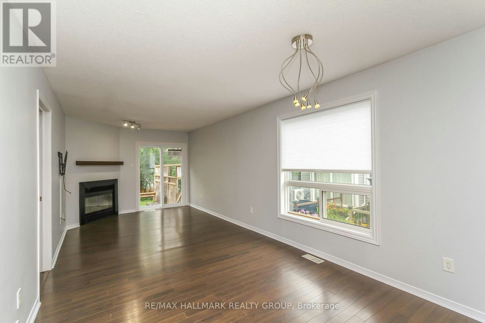 25 Wildpine Court, Ottawa, ON, K2S 1C6 - 4
