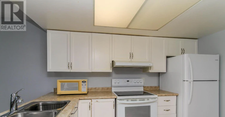 25 Wildpine Court, Ottawa, ON, K2S 1C6 - 8