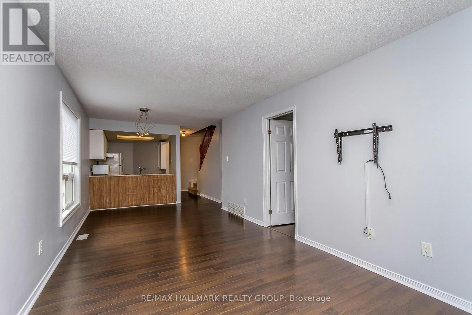 25 Wildpine Court, Ottawa, ON, K2S 1C6 - 7