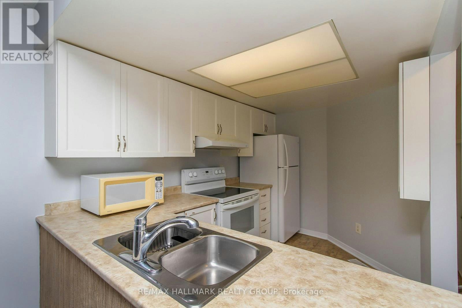 25 Wildpine Court, Ottawa, ON, K2S 1C6 - 10