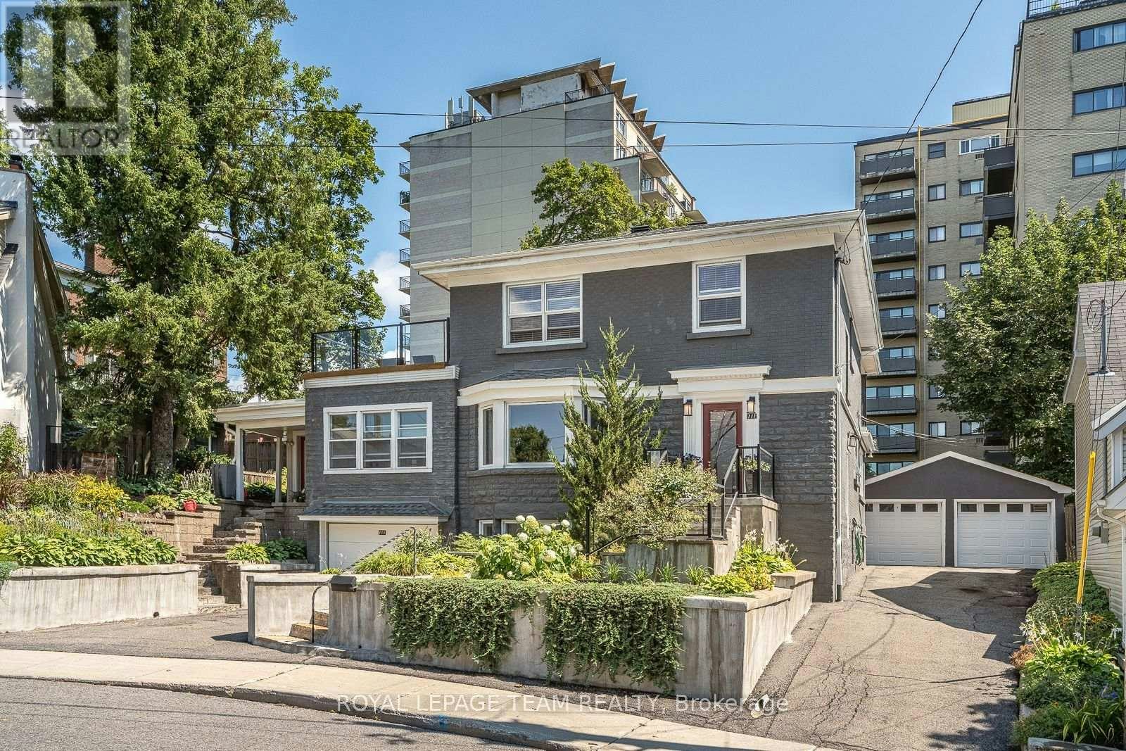111 Ivy Crescent, Ottawa, ON, K1M 1Y1