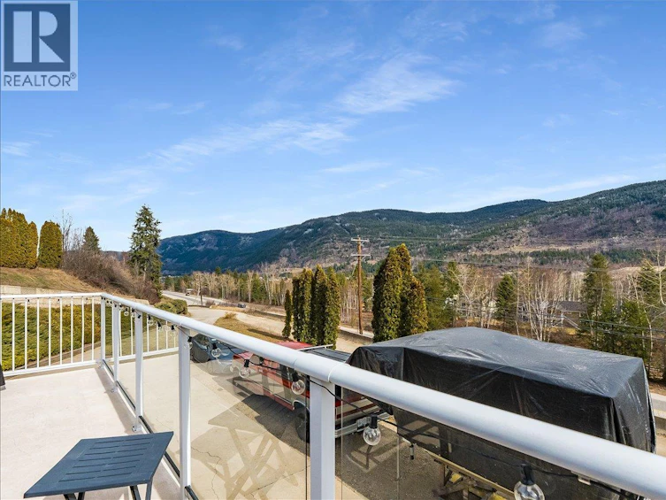 3701 9th Avenue, Castlegar, BC, V1N 3T3 - 23