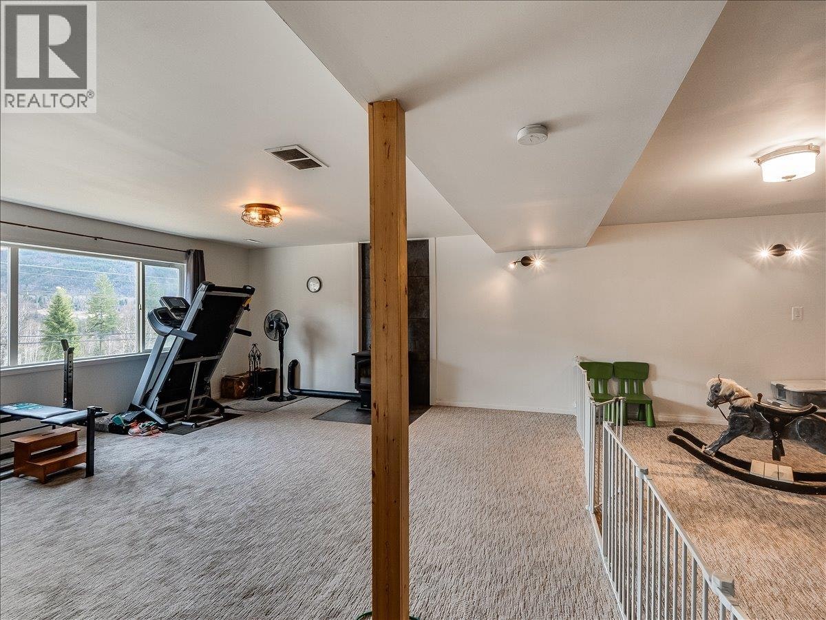 3701 9th Avenue, Castlegar, BC, V1N 3T3 - 38