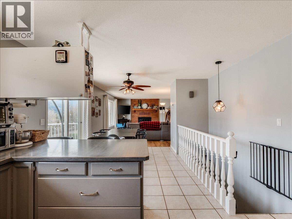 3701 9th Avenue, Castlegar, BC, V1N 3T3 - 8