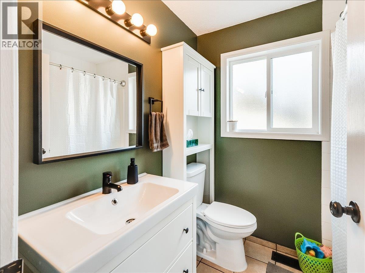 3701 9th Avenue, Castlegar, BC, V1N 3T3 - 25