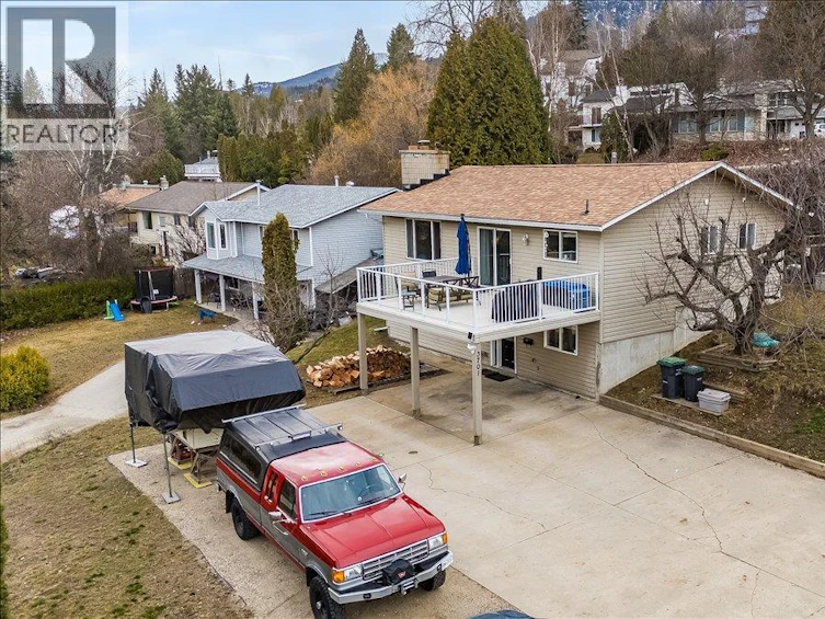3701 9th Avenue, Castlegar, BC, V1N 3T3 - 2