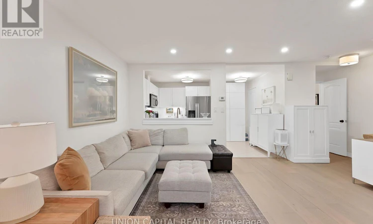 A3-108 Finch Avenue W