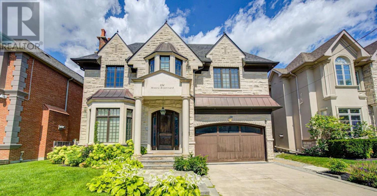 154 Munro Boulevard, Toronto, ON, M2P 1C8 - 2
