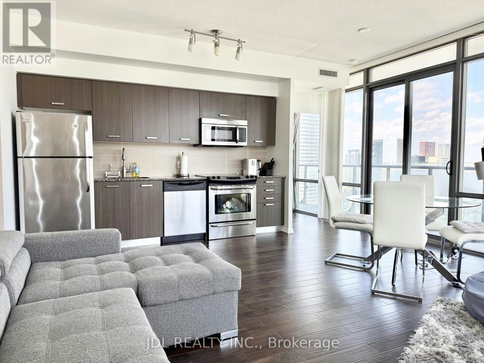 3708-832 Bay Street, Toronto, ON, M5S 1Z6 - 3