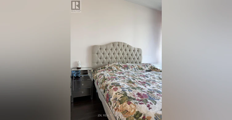 3708-832 Bay Street, Toronto, ON, M5S 1Z6 - 11