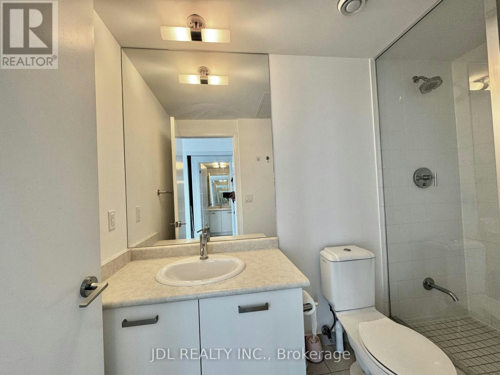 3708-832 Bay Street, Toronto, ON, M5S 1Z6 - 15