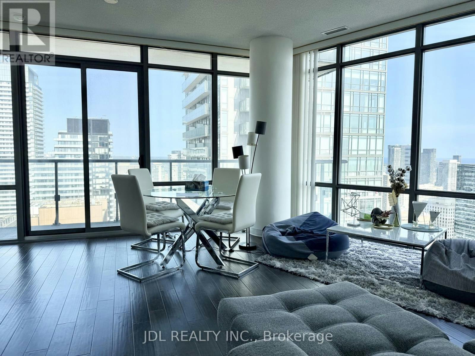 3708-832 Bay Street, Toronto, ON, M5S 1Z6 - 5