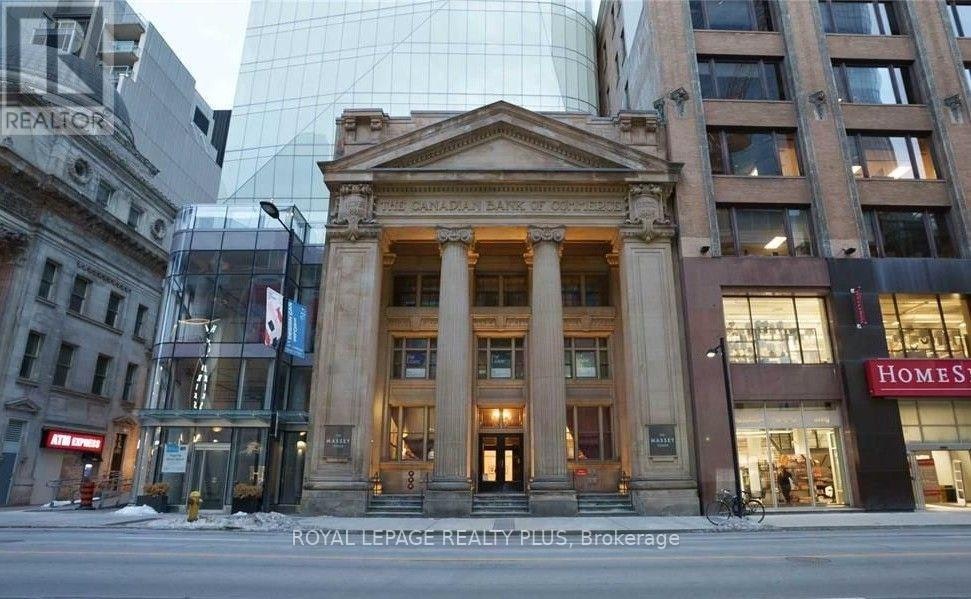 3509-197 Yonge Street, Toronto, ON, M5B 1M4 - 2