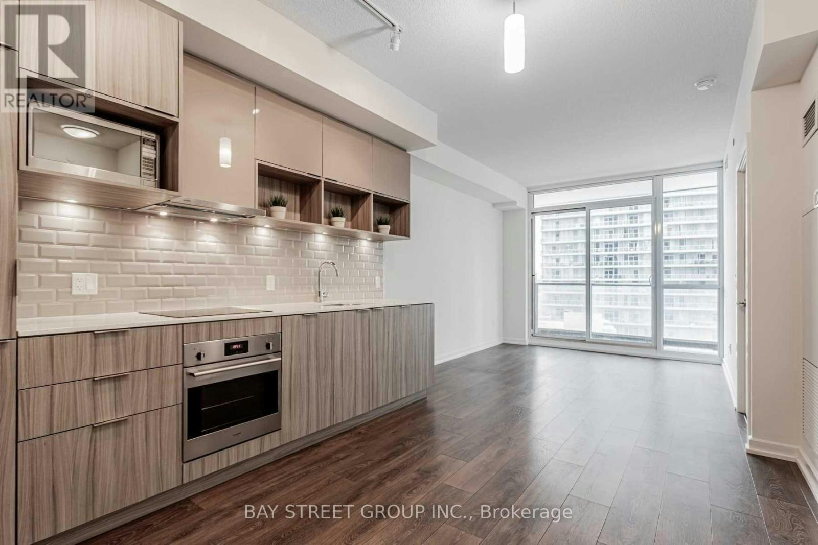 1204-52 Forest Manor Road, Toronto, ON, M2J 0E2 - 2