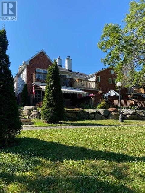 39 Shoreline Drive, Bracebridge, ON, P1L 1Z3