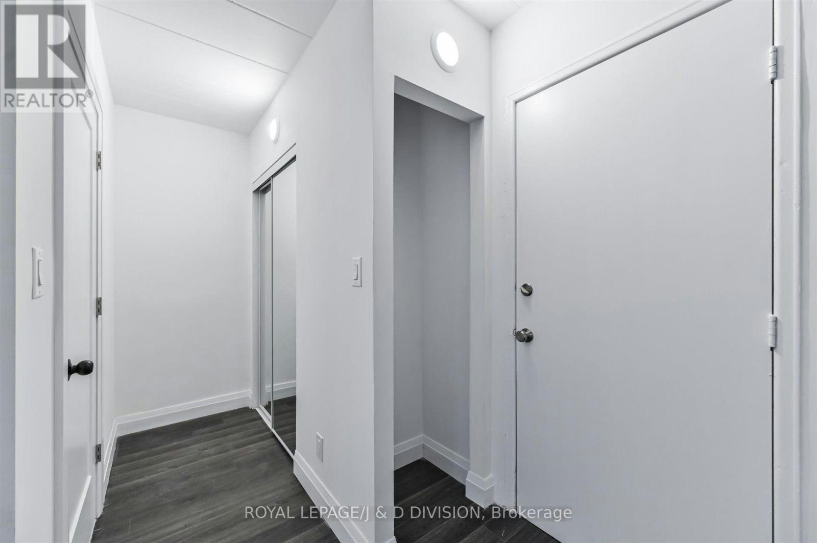 205-325 Sammon Avenue, Toronto, ON, M4J 2A1 - 3