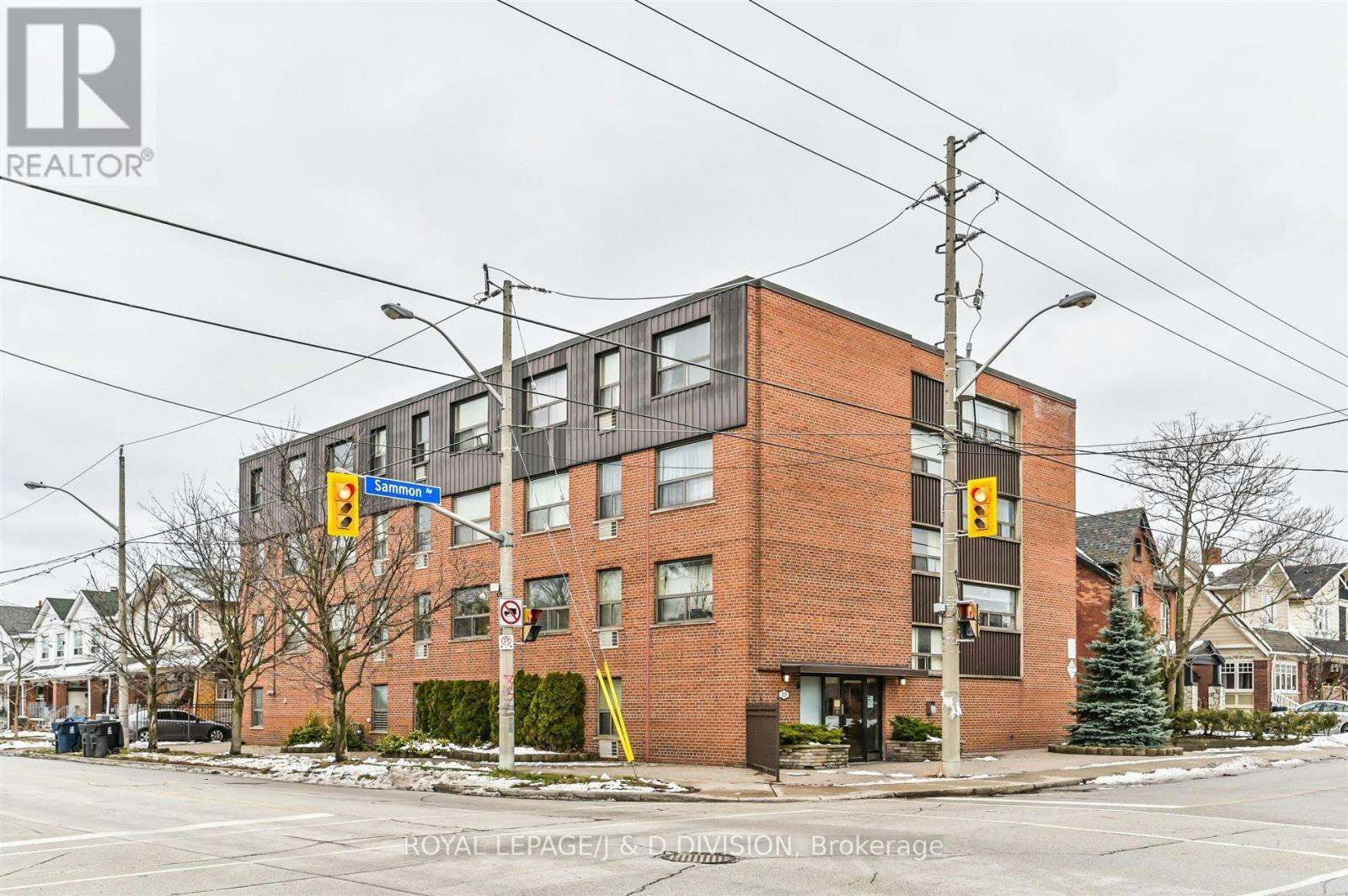 205-325 Sammon Avenue, Toronto, ON, M4J 2A1 - 11