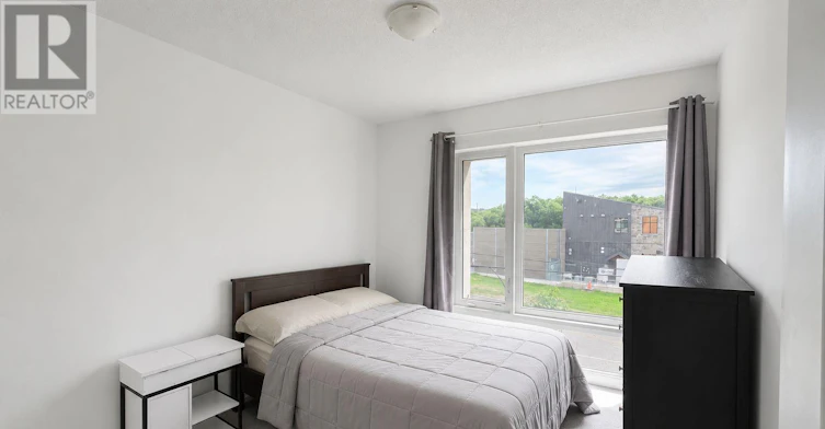 1984 Wilson Road N, Oshawa, ON, L1H 7K5 - 9