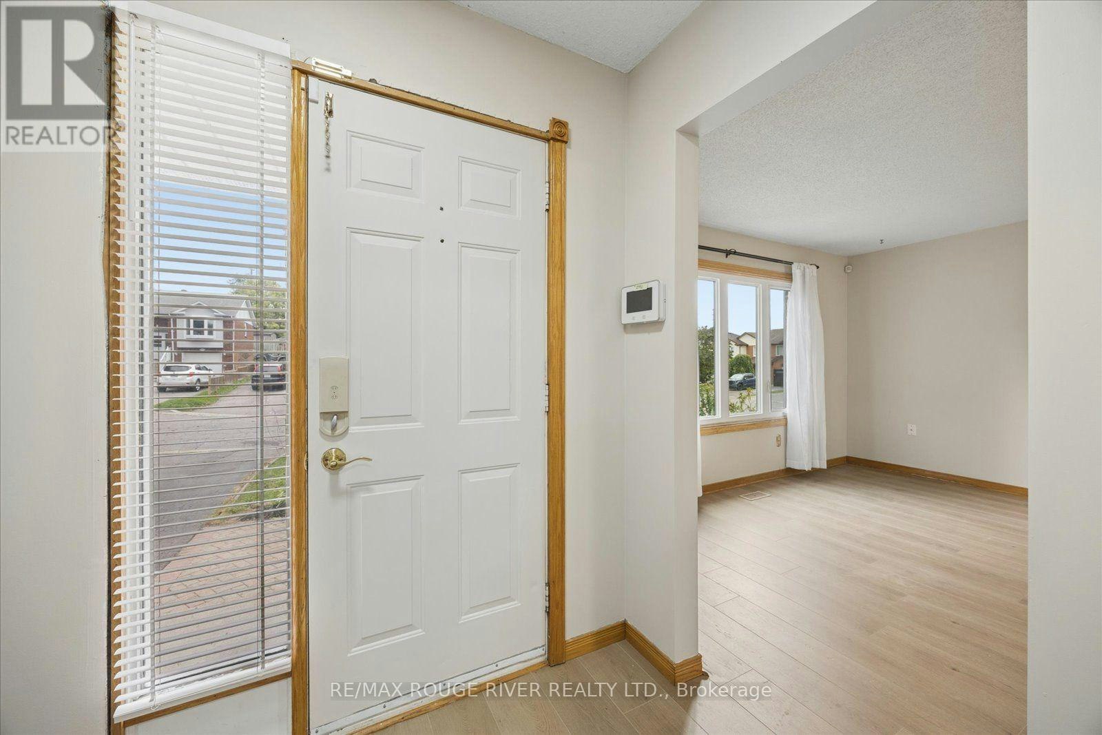 MAIN-856 Meadowhill Court, Oshawa, ON, L1K 1X5 - 4