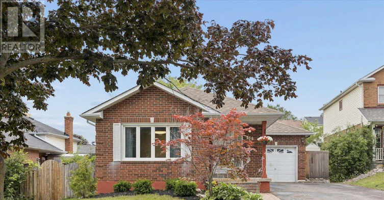 MAIN-856 Meadowhill Court, Oshawa, ON, L1K 1X5 - 2