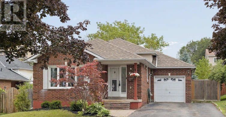 MAIN-856 Meadowhill Court, Oshawa, ON, L1K 1X5