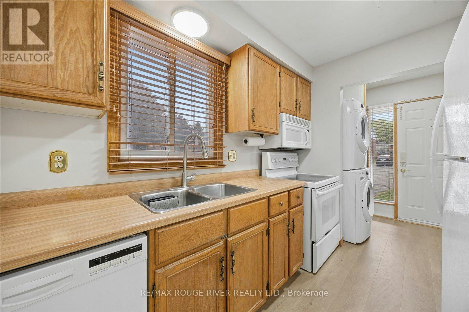 MAIN-856 Meadowhill Court, Oshawa, ON, L1K 1X5 - 12